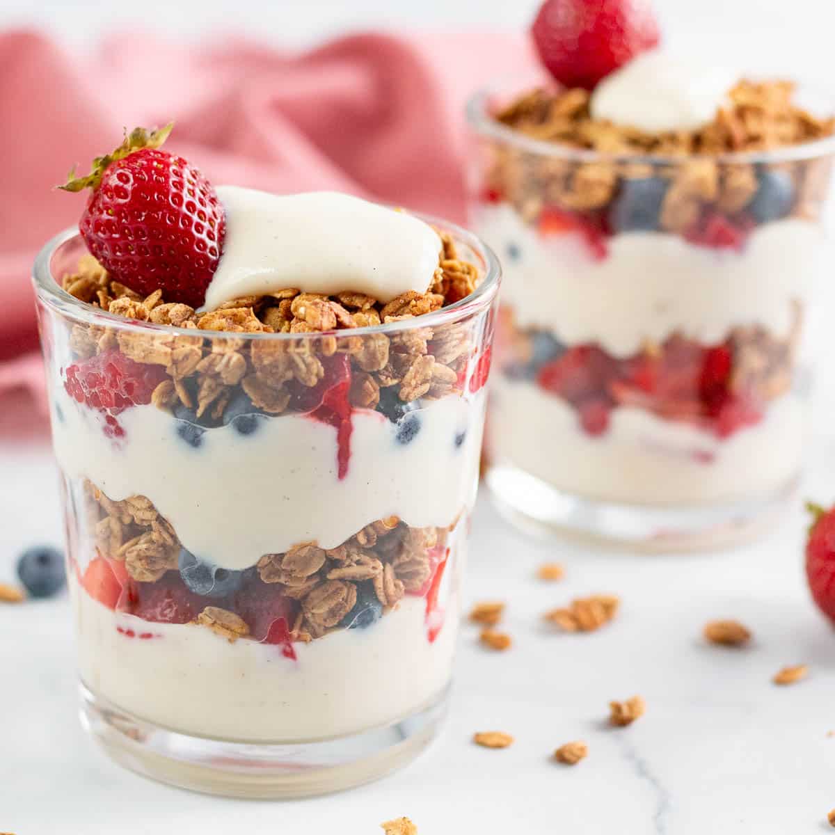Vegan-yogurt-parfait