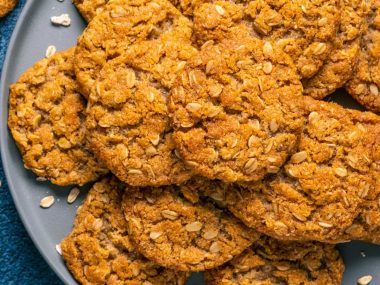 The Best Vegan Oatmeal Cookies Recipe
