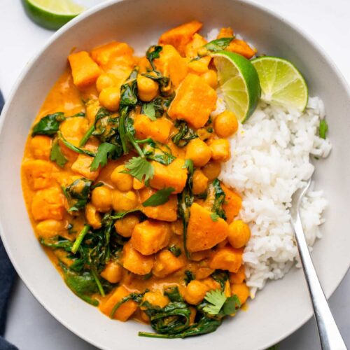 vegan sweet potato chickpea curry